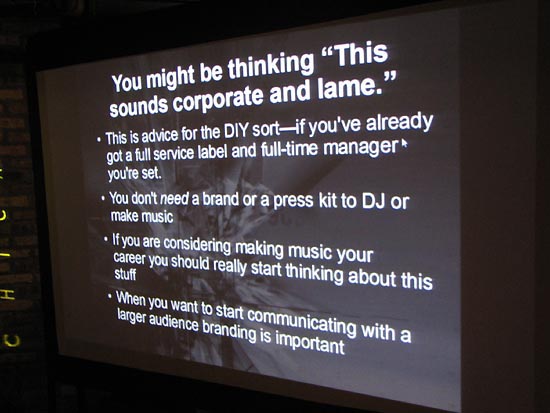 lizrevision-presentationscreen lizrevision-presentationscreen